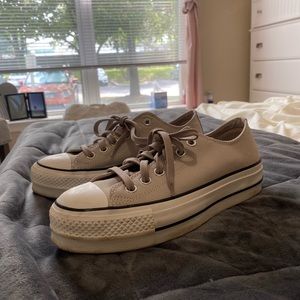 PLATFORM LOW TOP CONVERSE